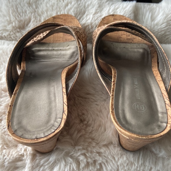 Seldom worn faux cork with silver inlay platform sandals - Picture 2 of 5